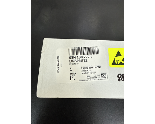 Vw 03N130277L  0445110988 naujas